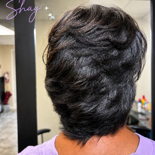 Layered, voluminous bob from the back